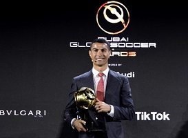 Cristiano Ronaldo ‘Speler van de Eeuw’ op discutabel evenement