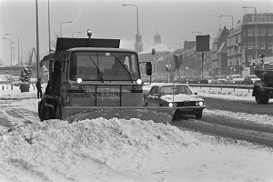 Winterweer zet ook het voetbal op z’n kop