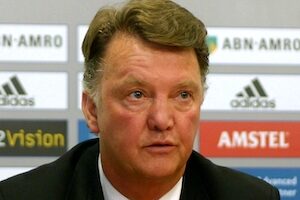 Louis van Gaal bezoekt Qatar voor WK-loting